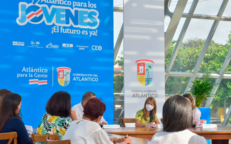 Gobernadora Elsa Noguera reunida con rectores de universidades